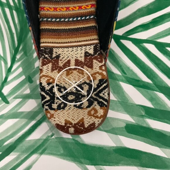 Inkkas Cyprus Colorful Boho Art to Wear Slide Mules Size 7 - Picture 4 of 7
